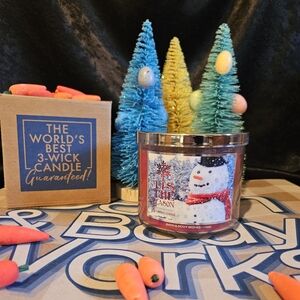 NWT Bath & Body Works Tis The Season 3-wick Candle - Red and White